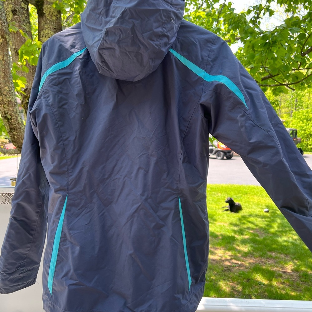 Two in one Columbia windbreaker/zip up jacket - Picture 3 of 4
